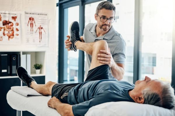 Physiotherapist-in-Patna-compressed